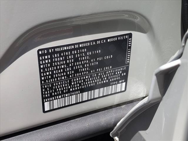 New 2026 Volkswagen Tiguan SE R-Line FWD image 18