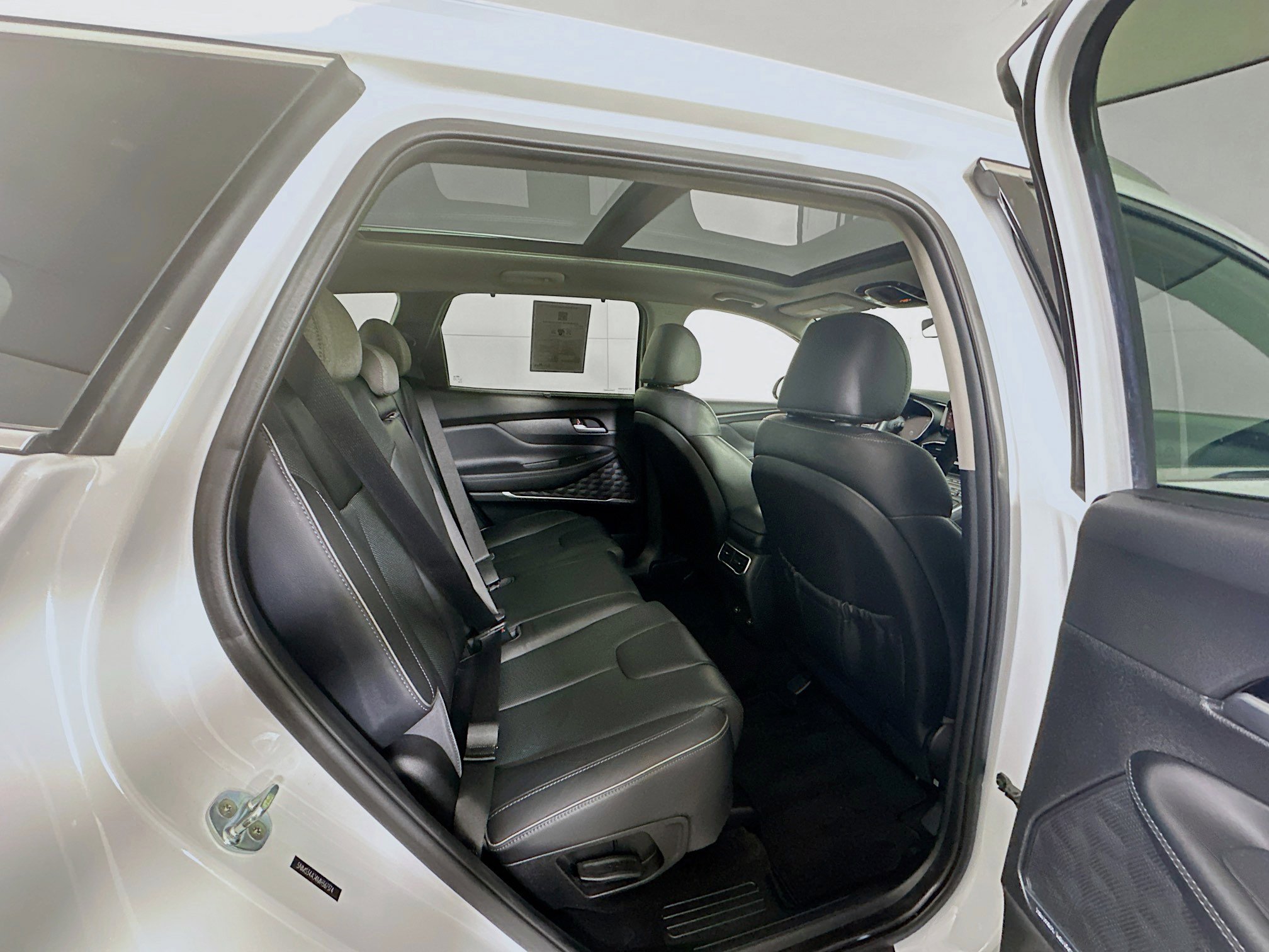 Used 2021 Hyundai Santa Fe SEL w/ Convenience + Premium Package FWD image 30