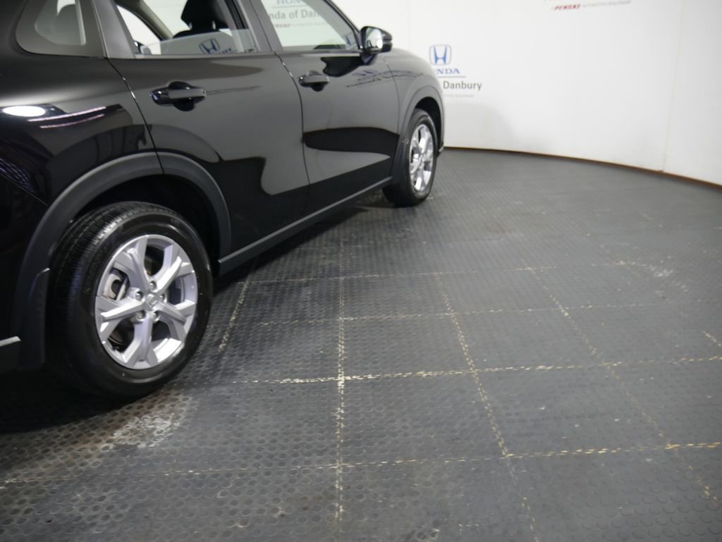 Used 2023 Honda HR-V LX image 5