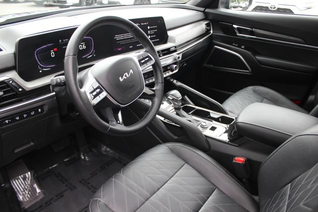 Used 2024 Kia Telluride EX X-Line AWD/4WD image 3