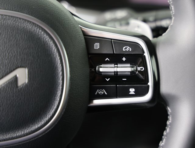 New 2025 Kia Sorento EX w/ EX Panoramic Sunroof Package image 17