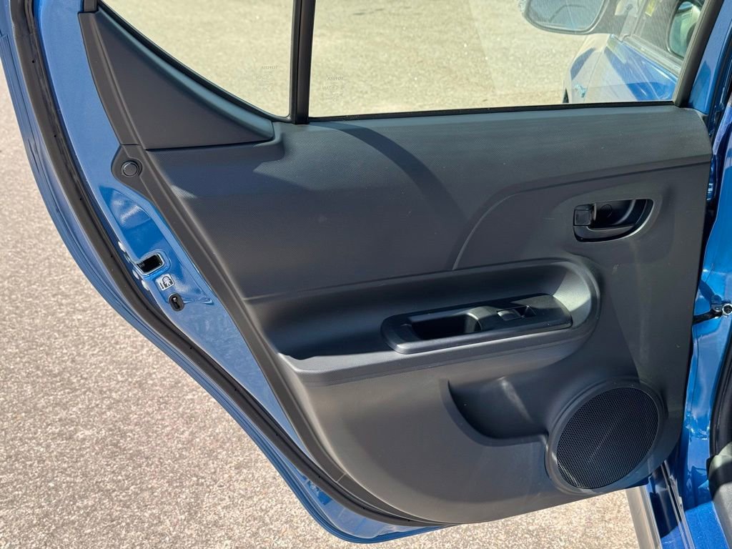 Used 2017 Toyota Prius C One image 17