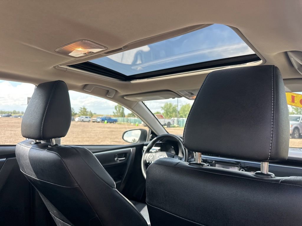 Used 2015 Toyota Corolla S Premium FWD image 28