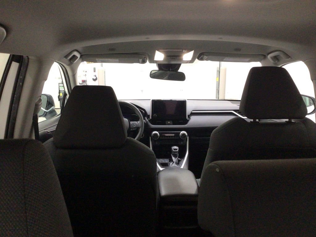 Used 2023 Toyota RAV4 XLE AWD/4WD image 24