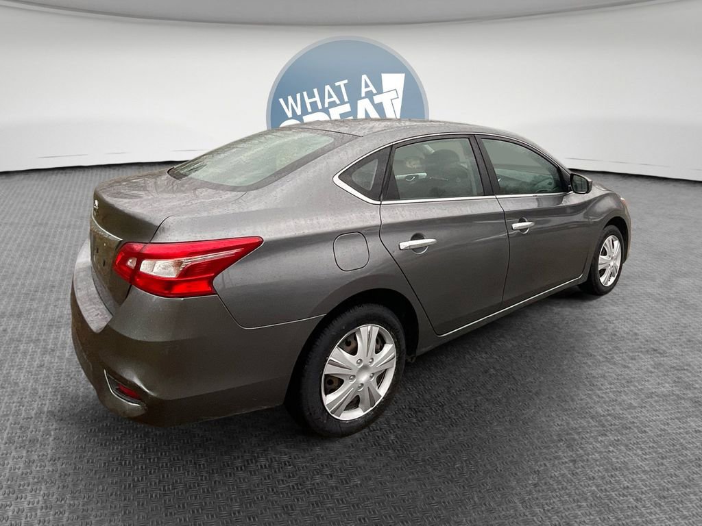Used 2017 Nissan Sentra S FWD image 3
