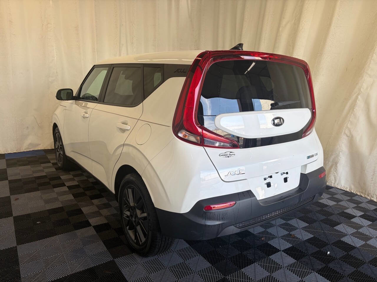 Used 2021 Kia Soul EX FWD image 5