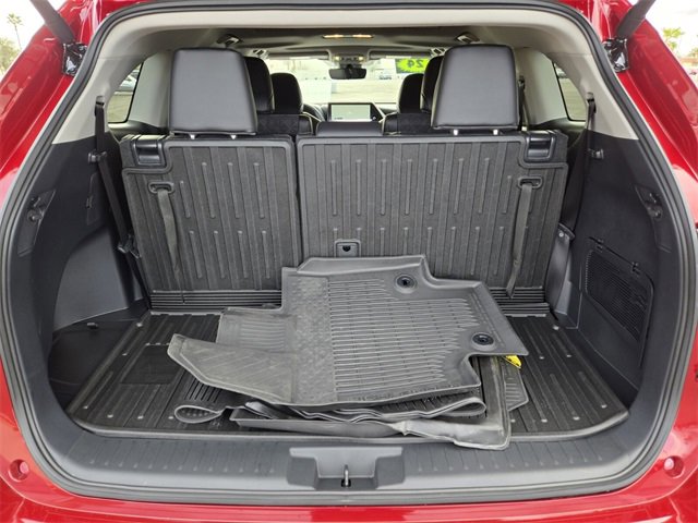 Certified 2024 Toyota Highlander XLE image 16