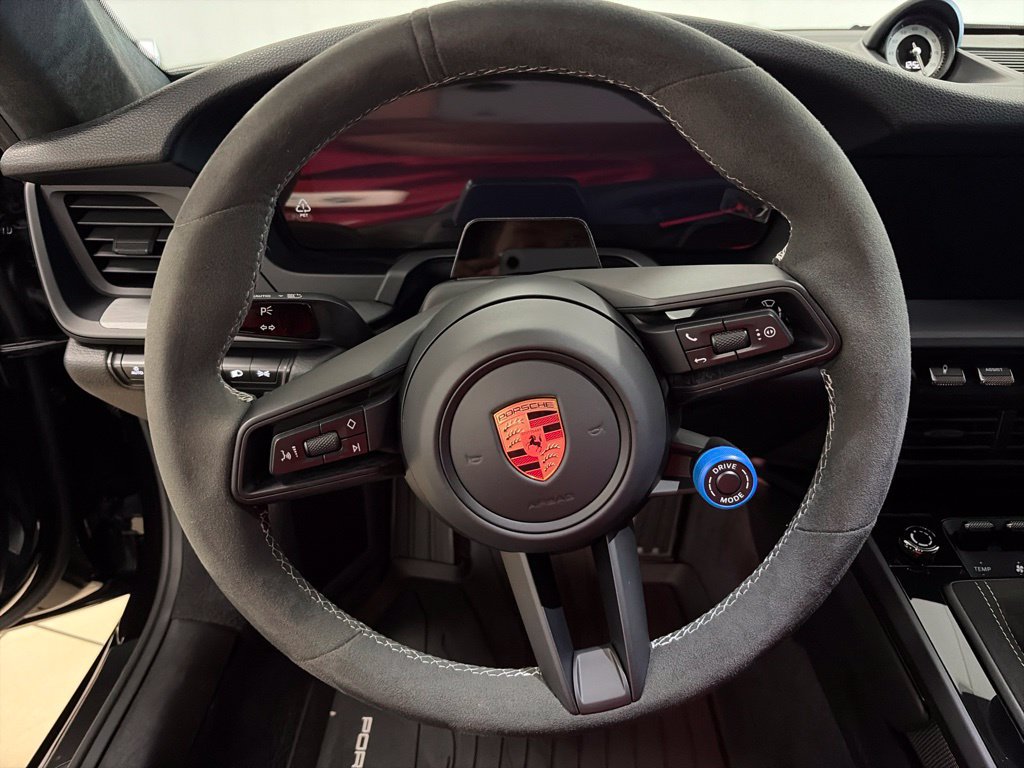 Used 2026 Porsche 911 GT3 RWD image 12