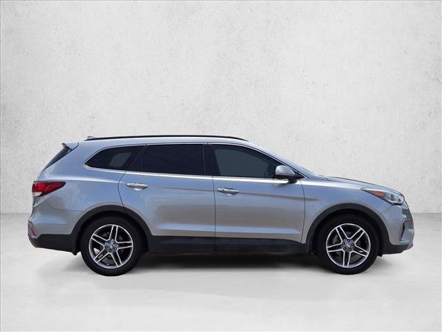 Used 2017 Hyundai Santa Fe FWD image 4