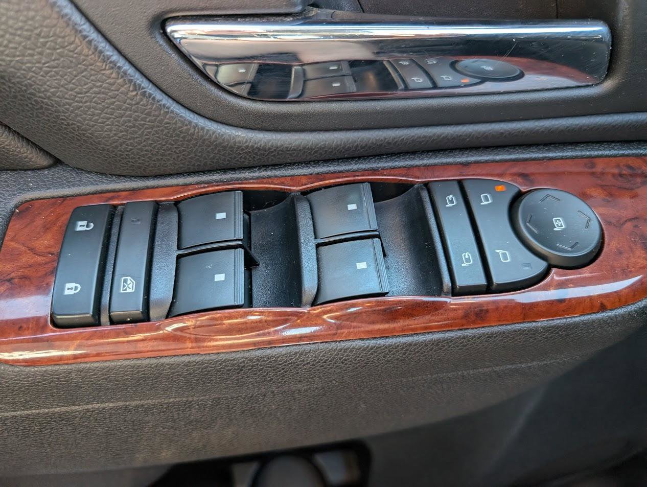 Used 2013 Chevrolet Suburban LTZ AWD/4WD image 40