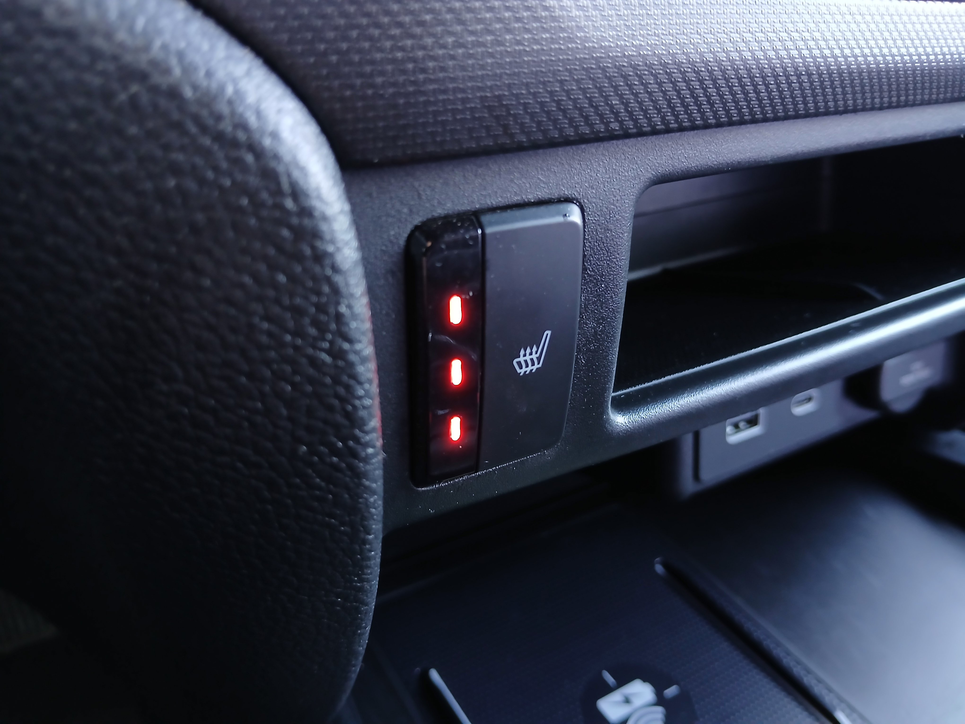 Used 2025 Honda Passport TrailSport image 15