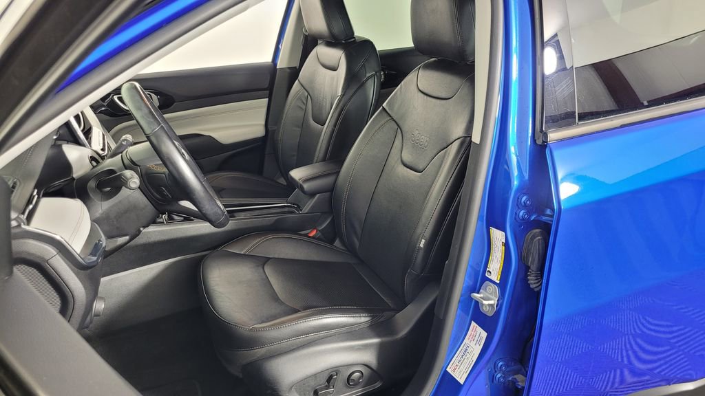 Used 2022 Jeep Compass Limited image 15