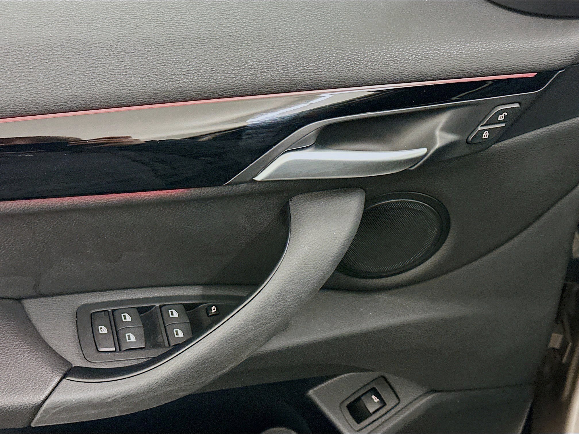 Used 2021 BMW X1 xDrive28i w/ Convenience Package image 15