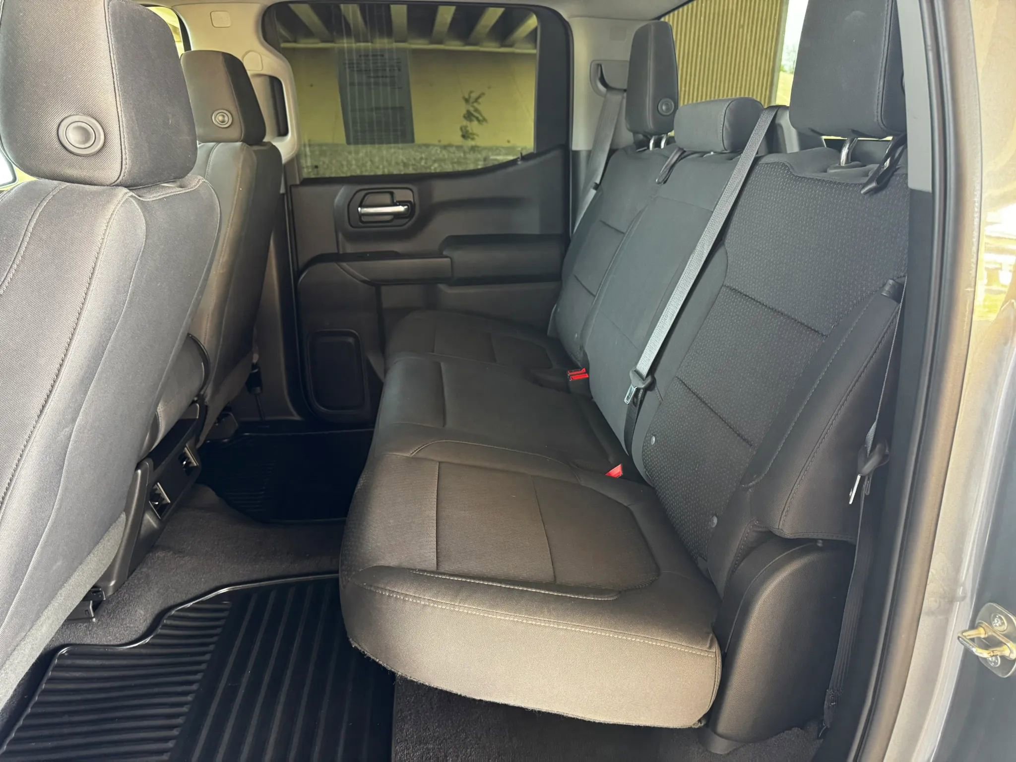 Used 2020 Chevrolet Silverado 1500 Custom w/ Trailering Package image 18