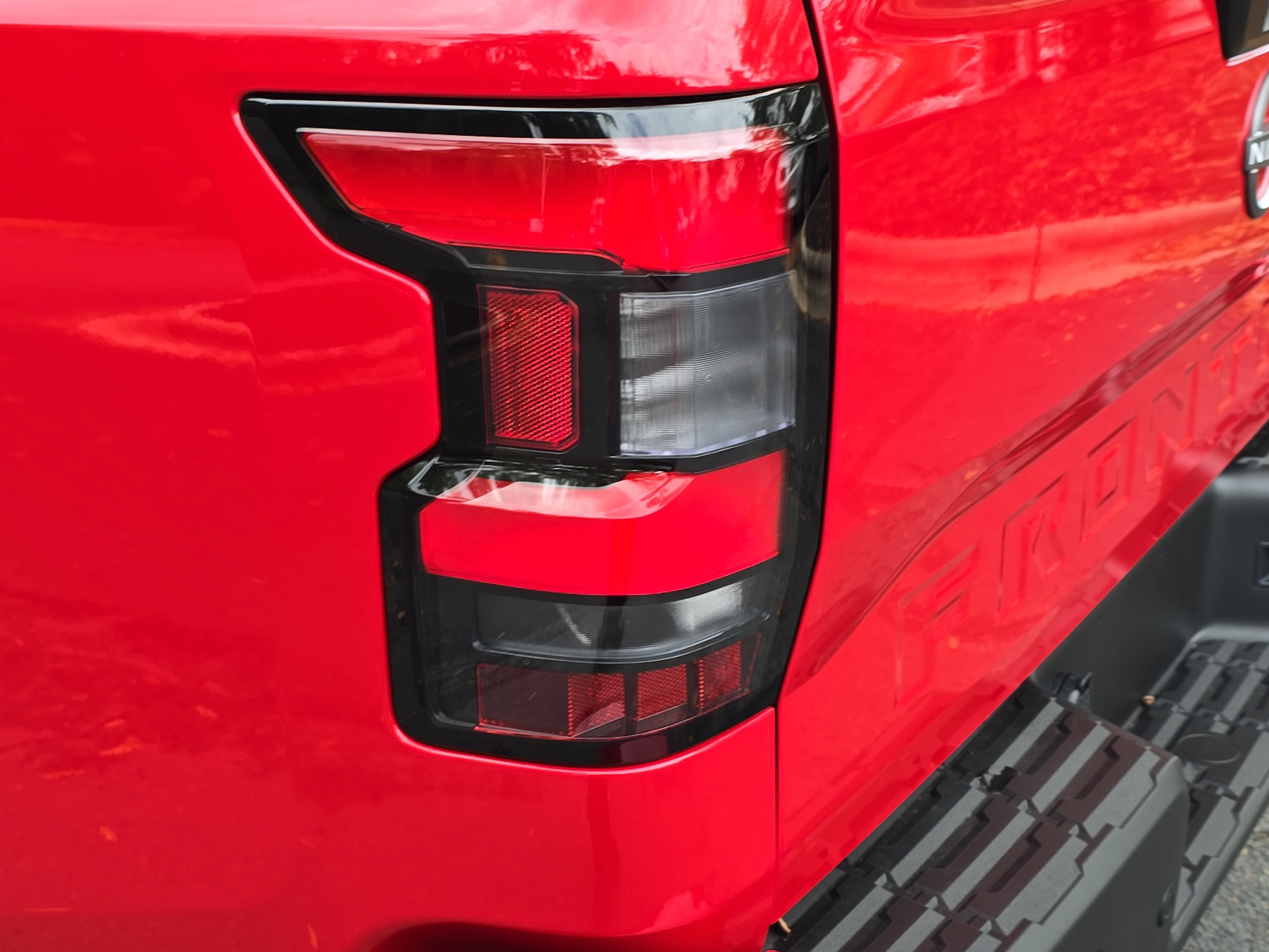 New 2026 Nissan Frontier SV image 31