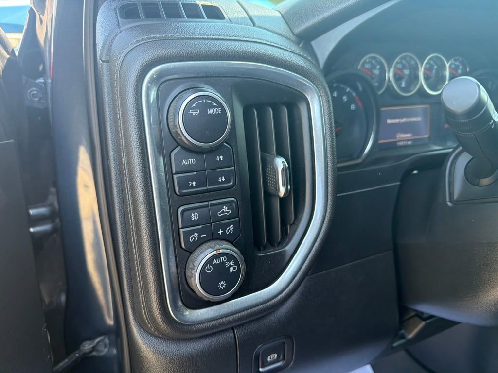 Used 2020 Chevrolet Silverado 1500 LT Trail Boss image 22