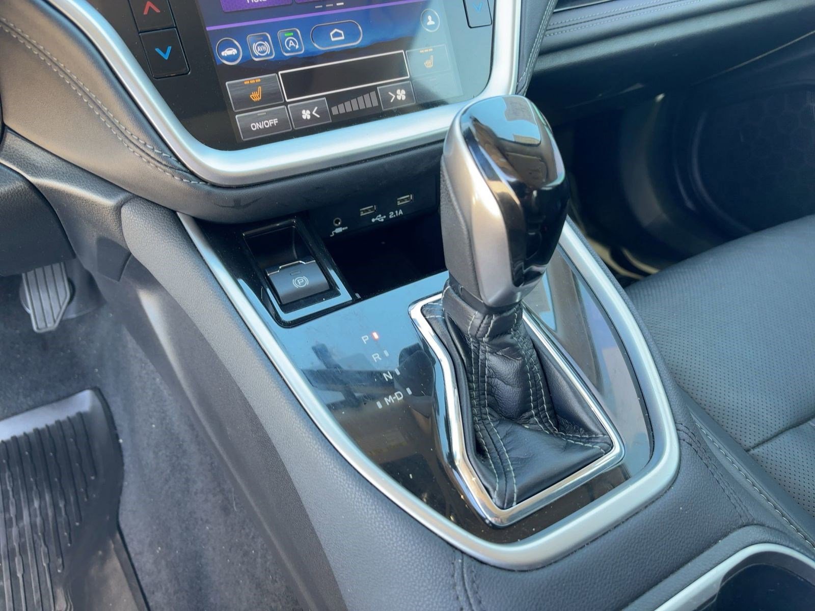 Used 2021 Subaru Outback Limited image 19