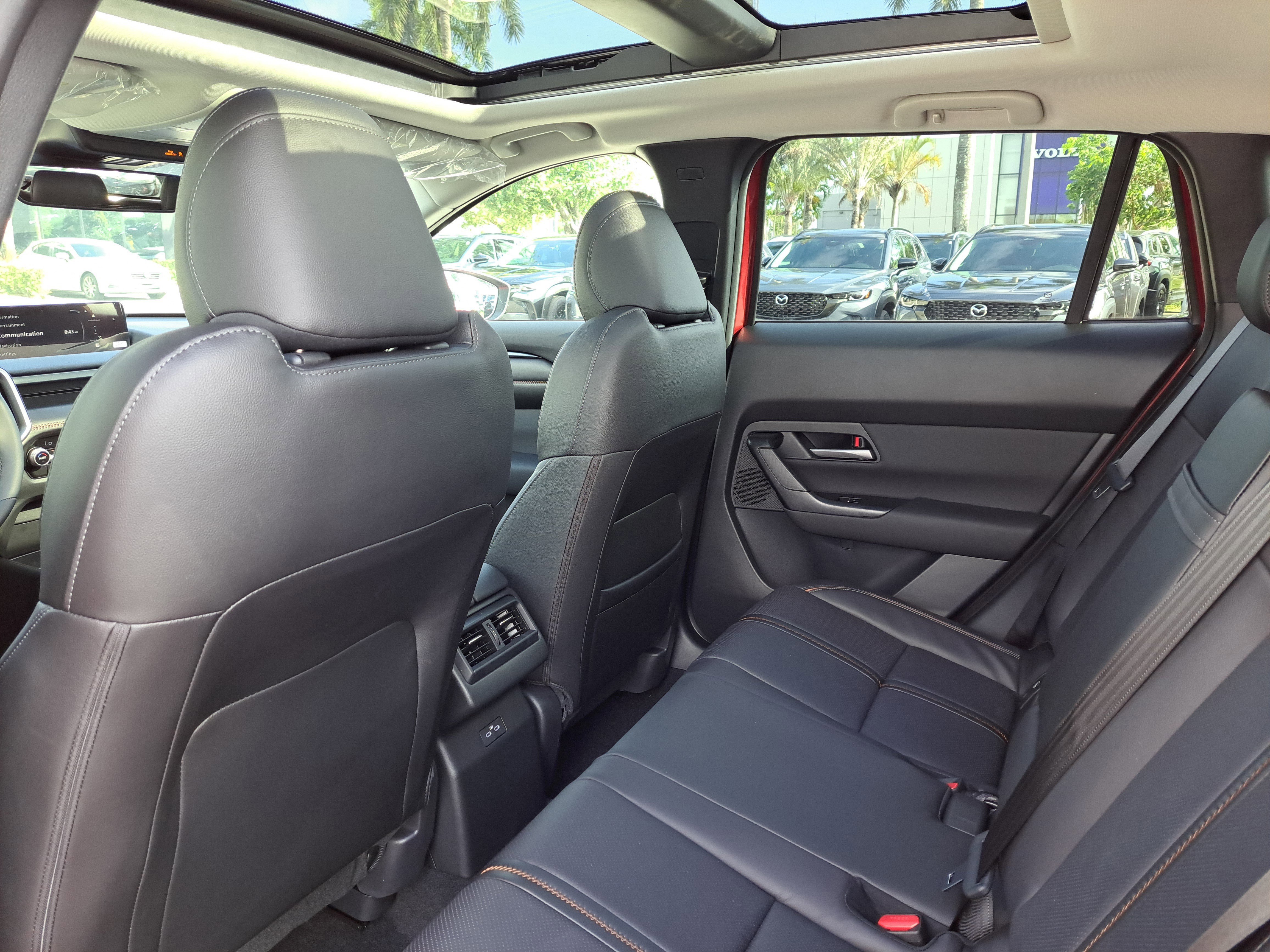 New 2025 MAZDA CX-50 AWD 2.5 Hybrid w/ Weather Package image 5