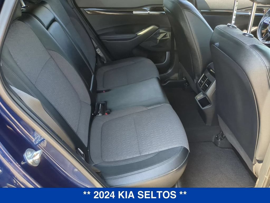 Used 2024 Kia Seltos S AWD/4WD image 21