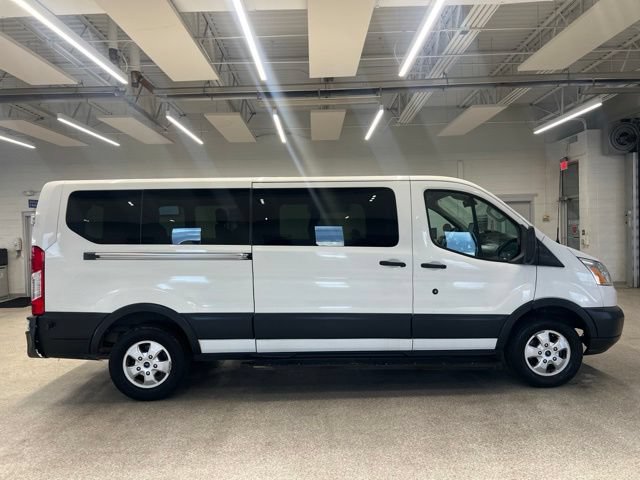 Used 2017 Ford Transit 350 XLT RWD image 4