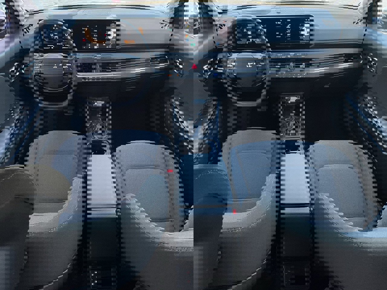 Used 2025 Kia K4 LXS image 19