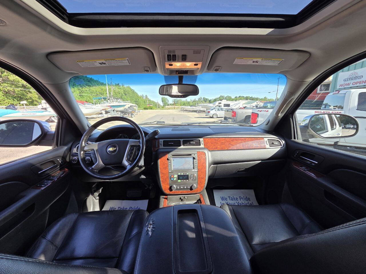 Used 2012 Chevrolet Suburban LTZ AWD/4WD image 18