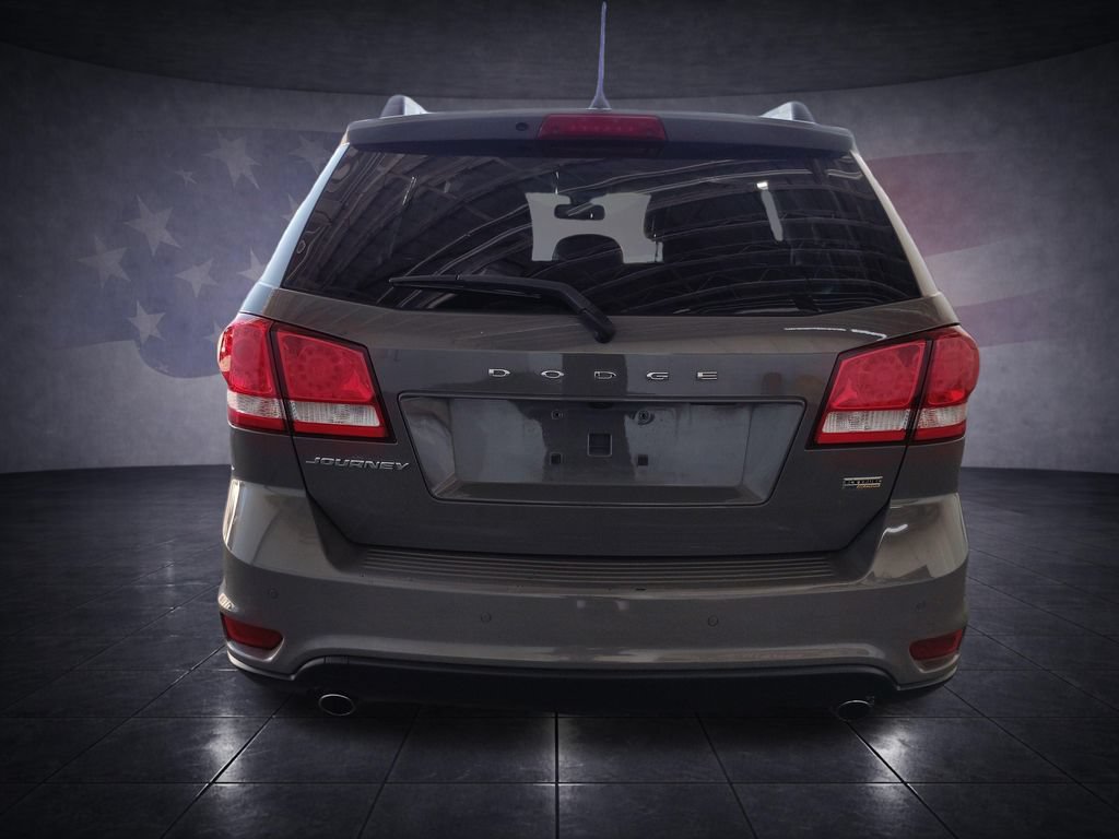 Used 2019 Dodge Journey SE w/ Safe & Sound Group FWD image 4