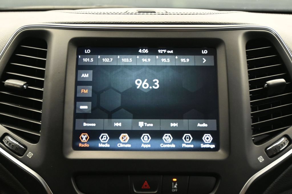 Used 2022 Jeep Cherokee Latitude Lux FWD image 22
