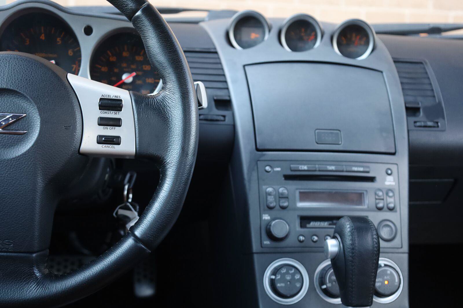 Used 2003 Nissan 350Z Touring RWD image 29