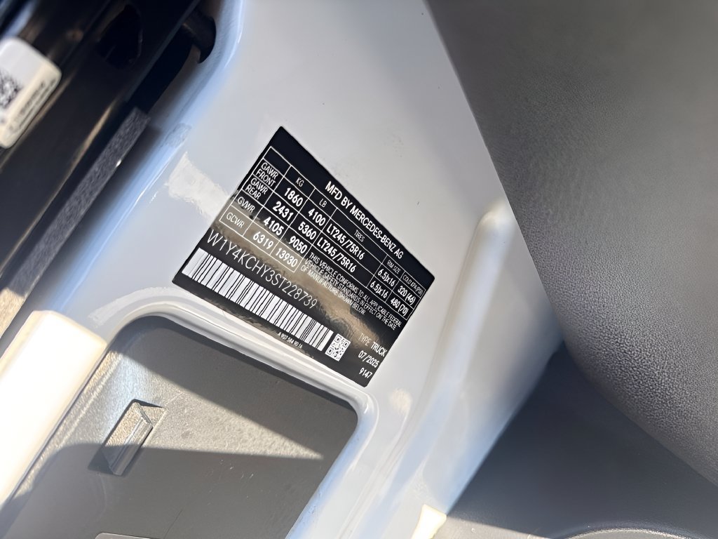 Used 2025 Mercedes-Benz Sprinter 2500 image 29