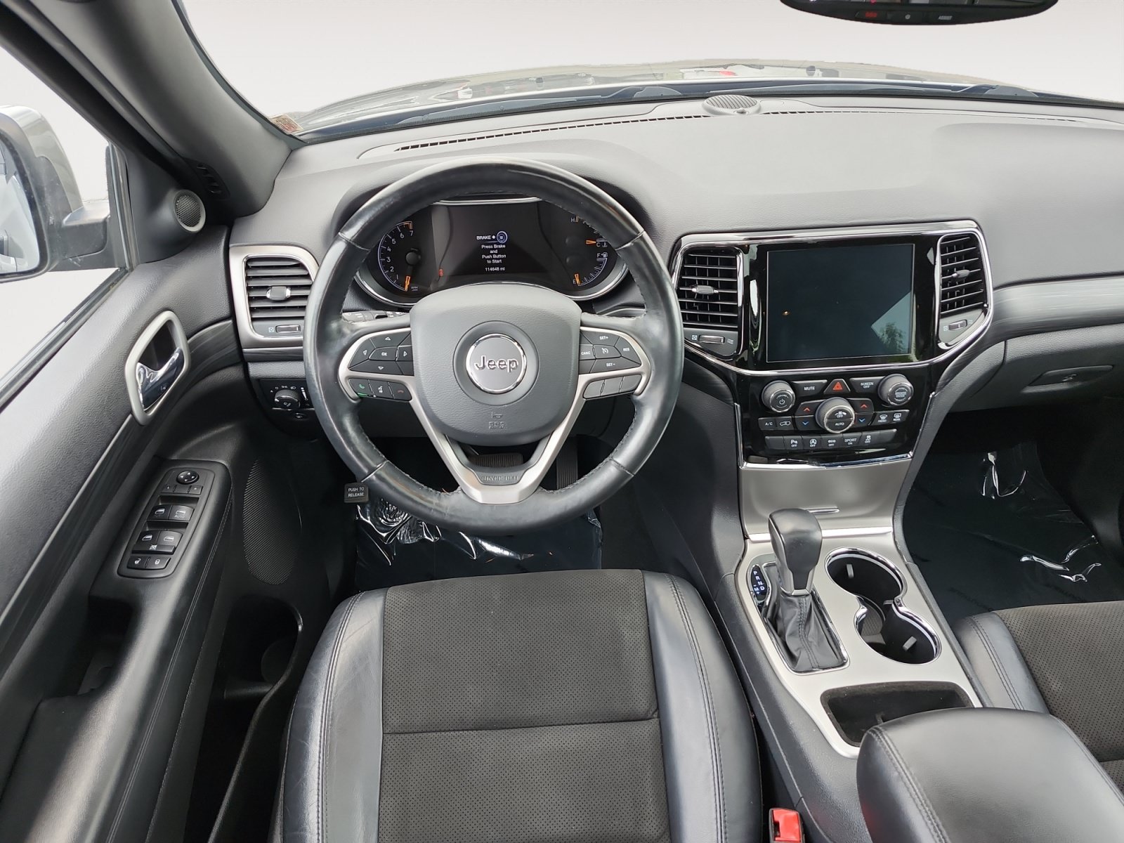 Used 2019 Jeep Grand Cherokee Altitude AWD/4WD image 11