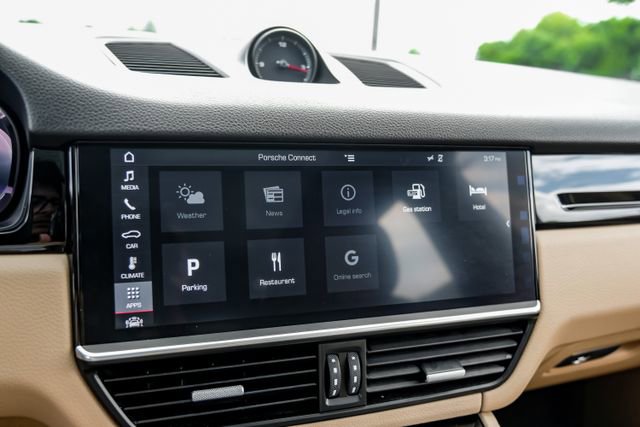 Used 2019 Porsche Cayenne AWD/4WD image 41