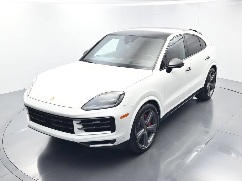 Certified 2024 Porsche Cayenne S AWD/4WD image 33