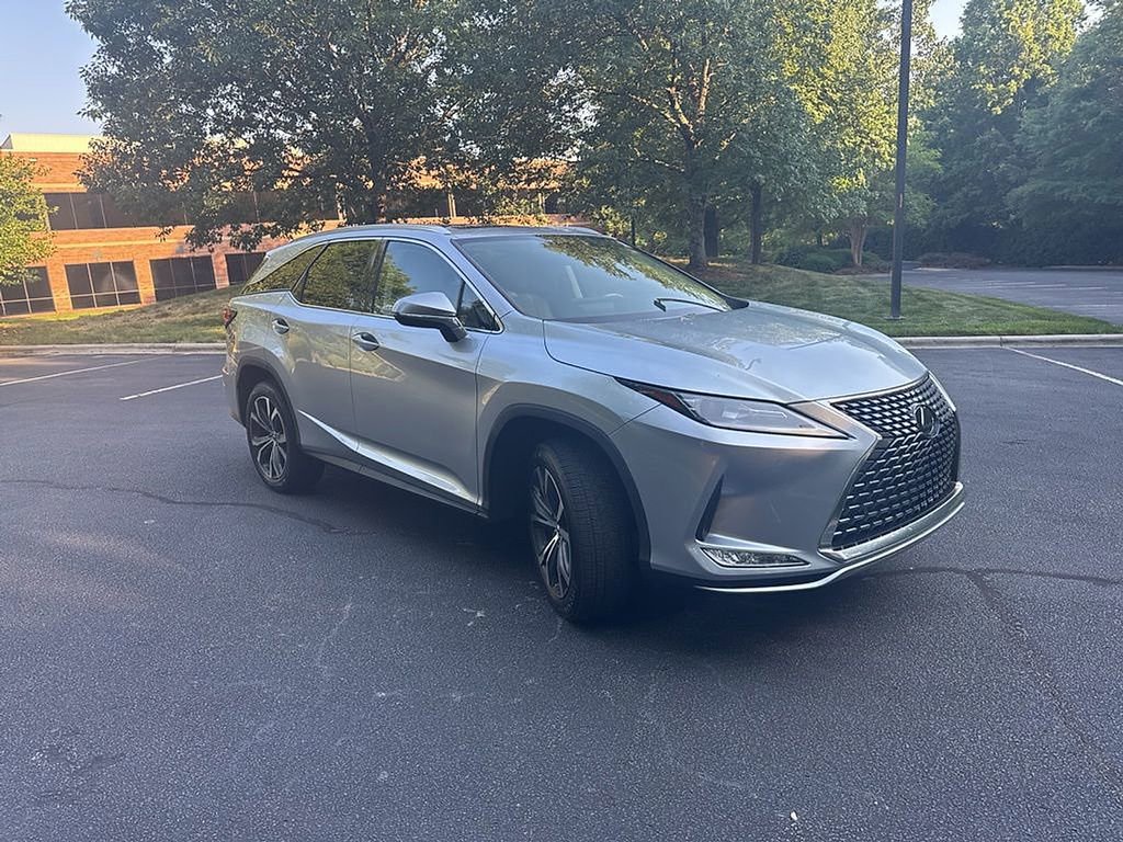 Used 2022 Lexus RX 350L FWD w/ Premium Package image 3