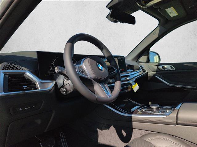 New 2026 BMW X5 xDrive40i w/ M Sport Package image 3