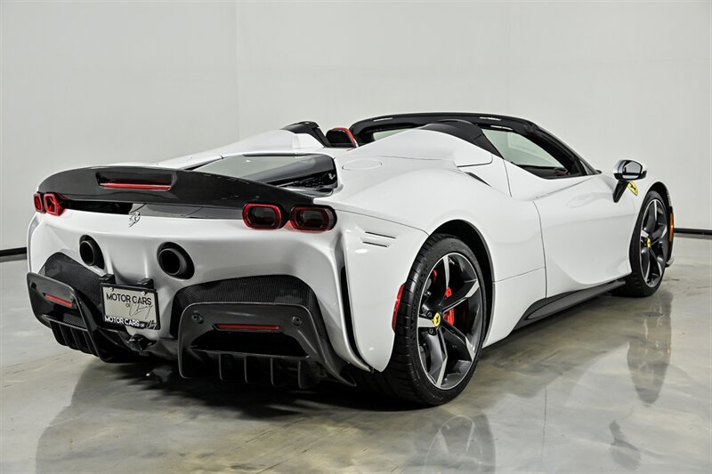 Used 2023 Ferrari SF90 Spider AWD/4WD image 9