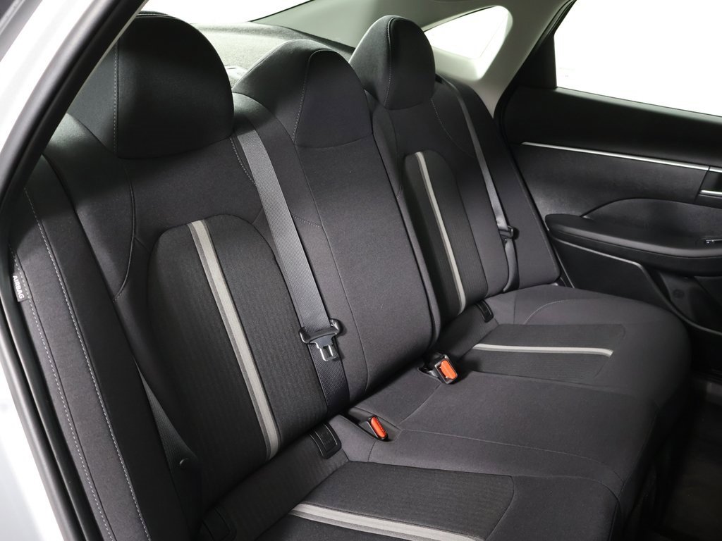 Certified 2025 Hyundai Sonata SE image 27