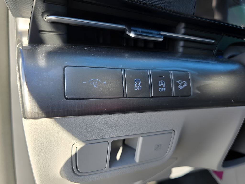 New 2026 Hyundai Kona SE image 17