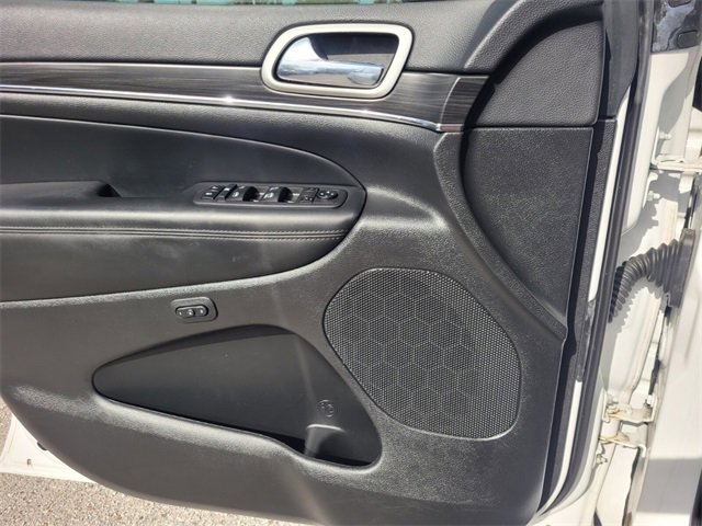 Used 2022 Jeep Grand Cherokee Limited image 22