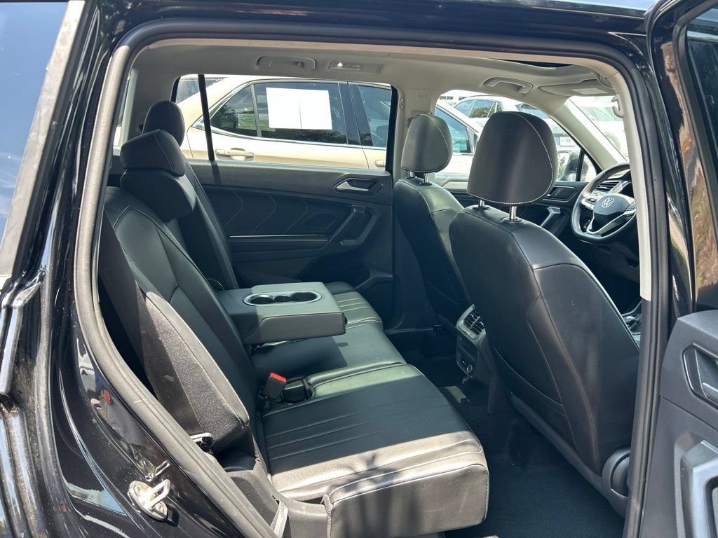 Used 2022 Volkswagen Tiguan SE FWD image 45