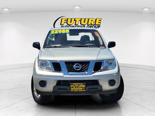 Used 2020 Nissan Frontier SV AWD/4WD image 2