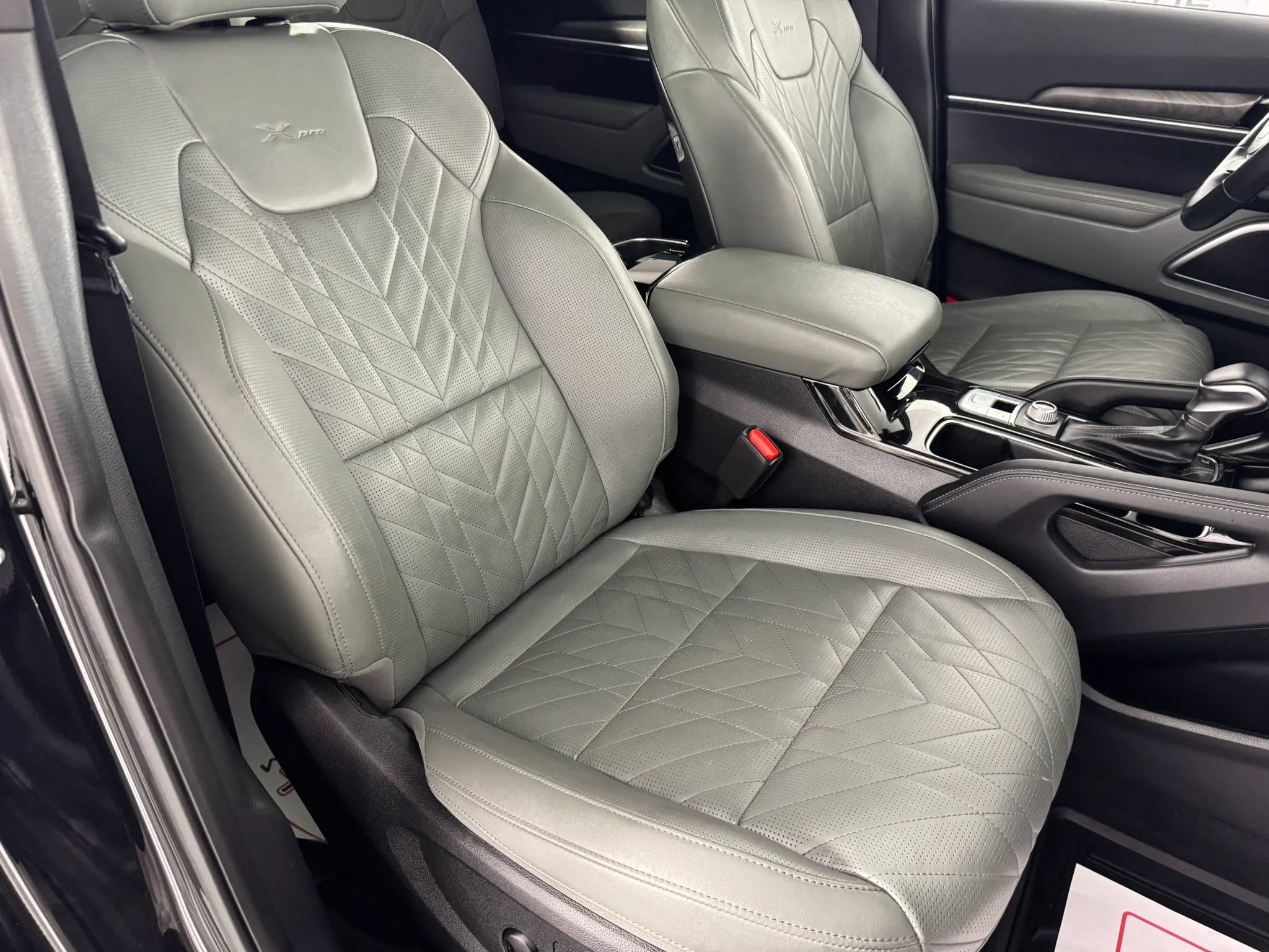 Used 2023 Kia Telluride SX Prestige X-Pro AWD/4WD image 37