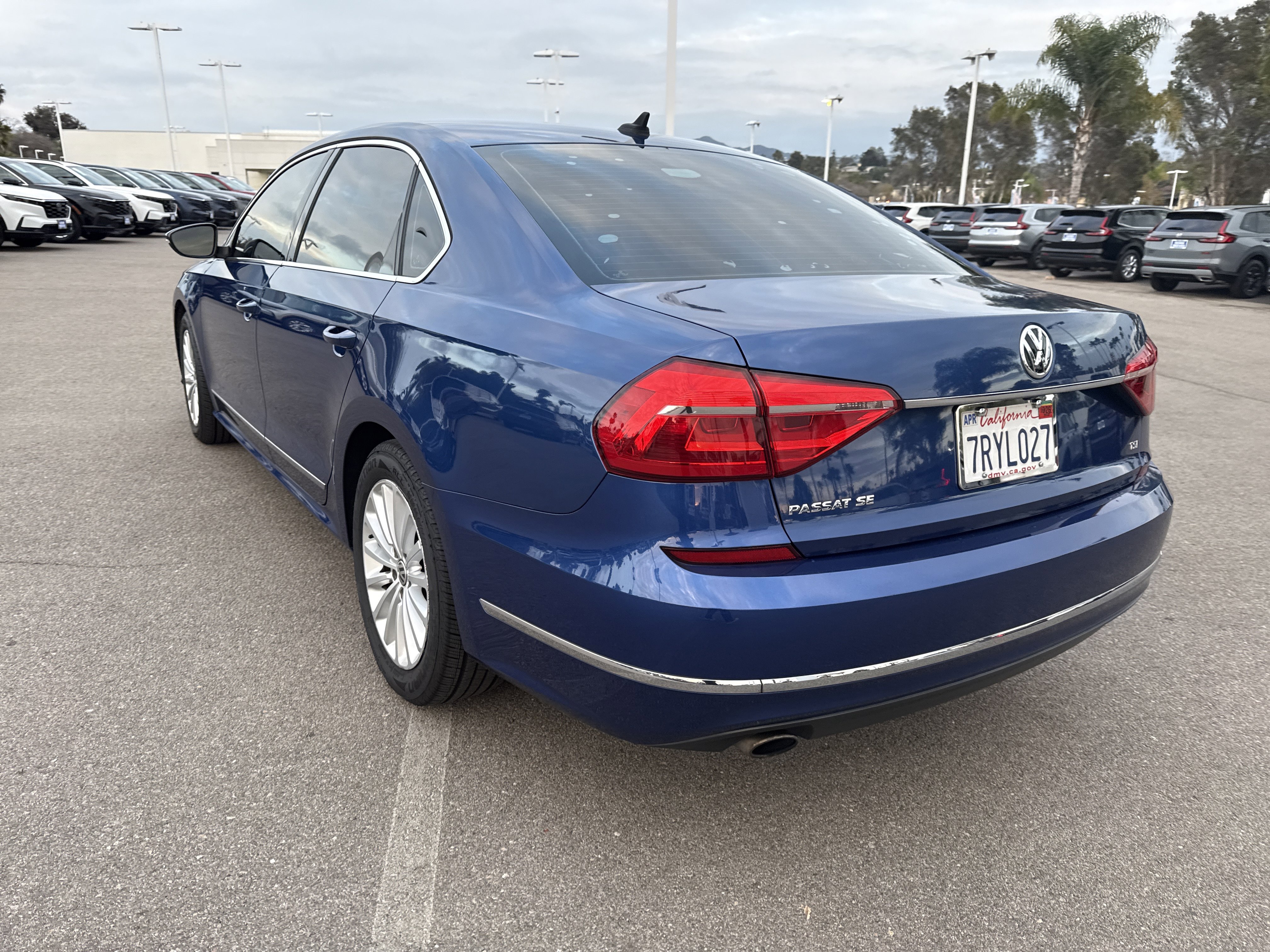 Used 2016 Volkswagen Passat 1.8T SE image 3