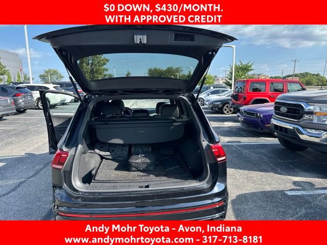 Used 2023 Volkswagen Tiguan SE R-Line AWD/4WD image 11