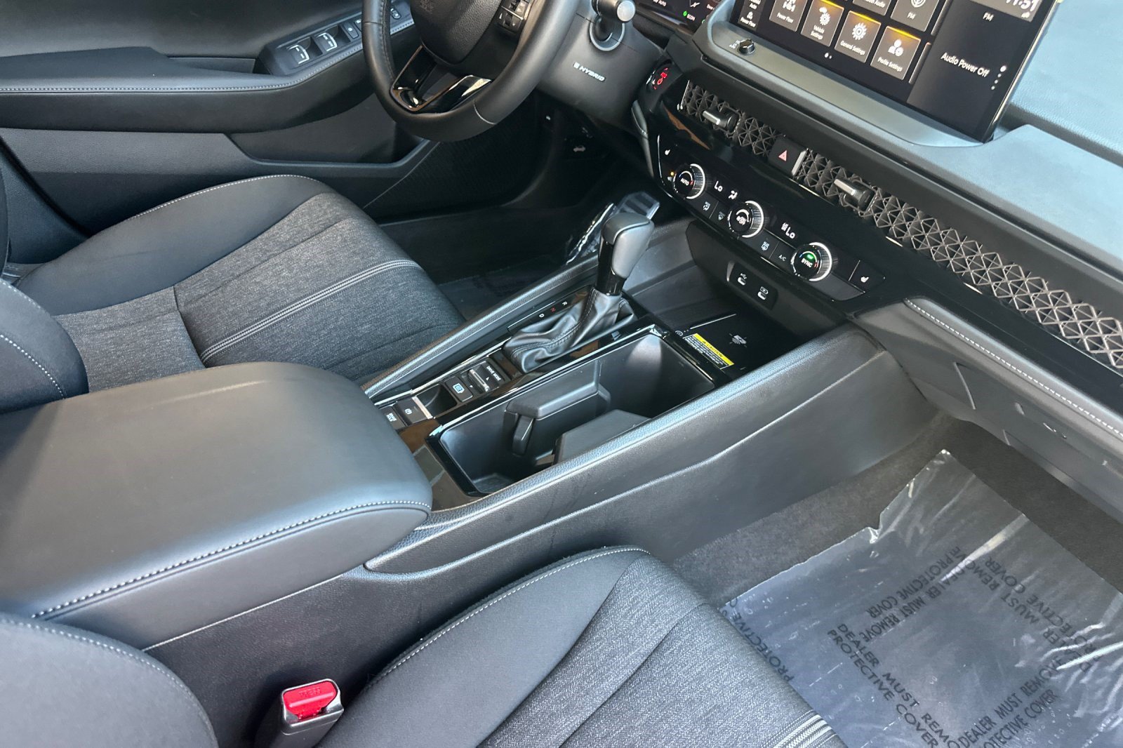 Used 2025 Honda Accord Sport image 32