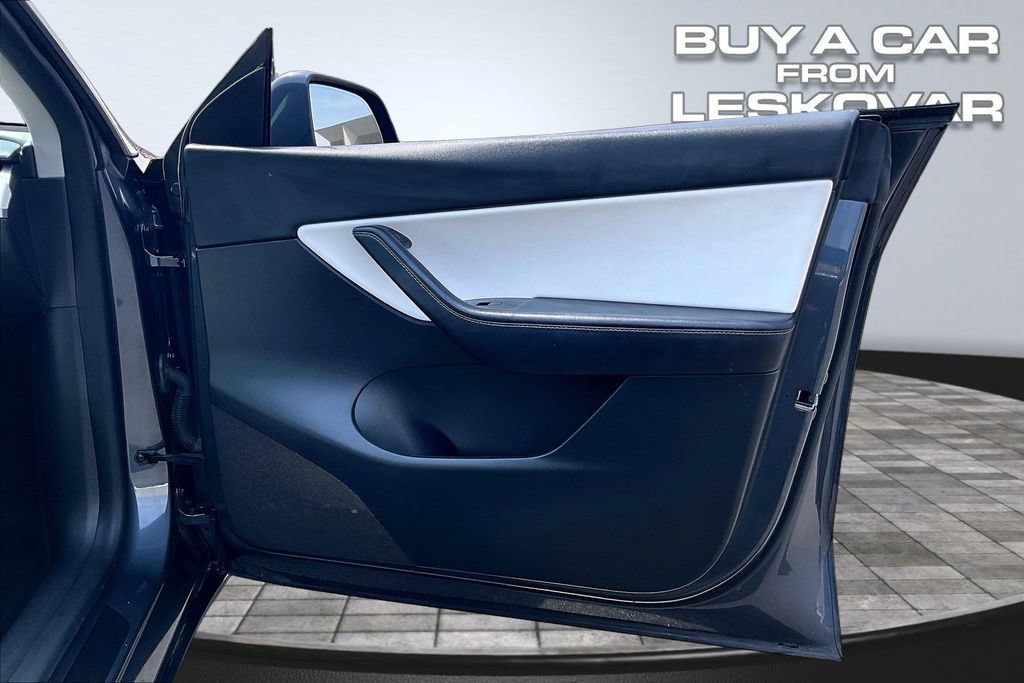 Used 2022 Tesla Model Y Performance AWD/4WD image 24