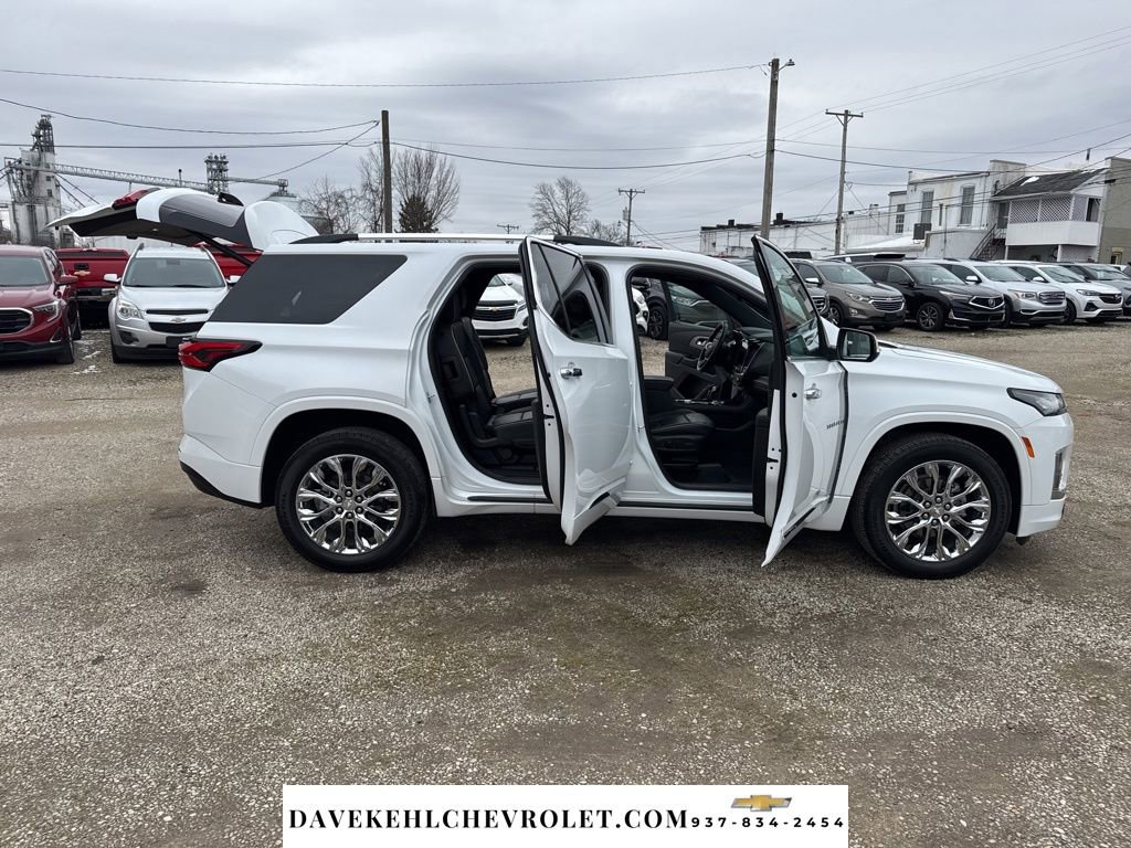 Used 2022 Chevrolet Traverse Premier image 31