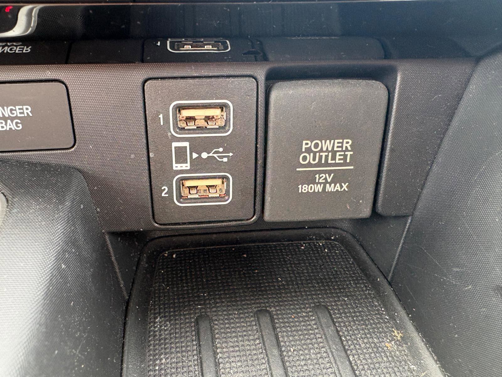 Used 2022 Honda Insight Touring image 29