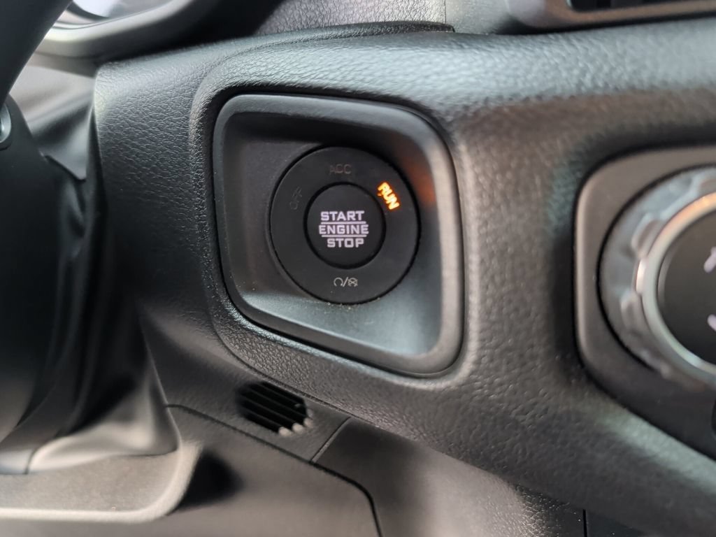 Used 2024 Jeep Wrangler Unlimited w/ Convenience Group AWD/4WD image 26