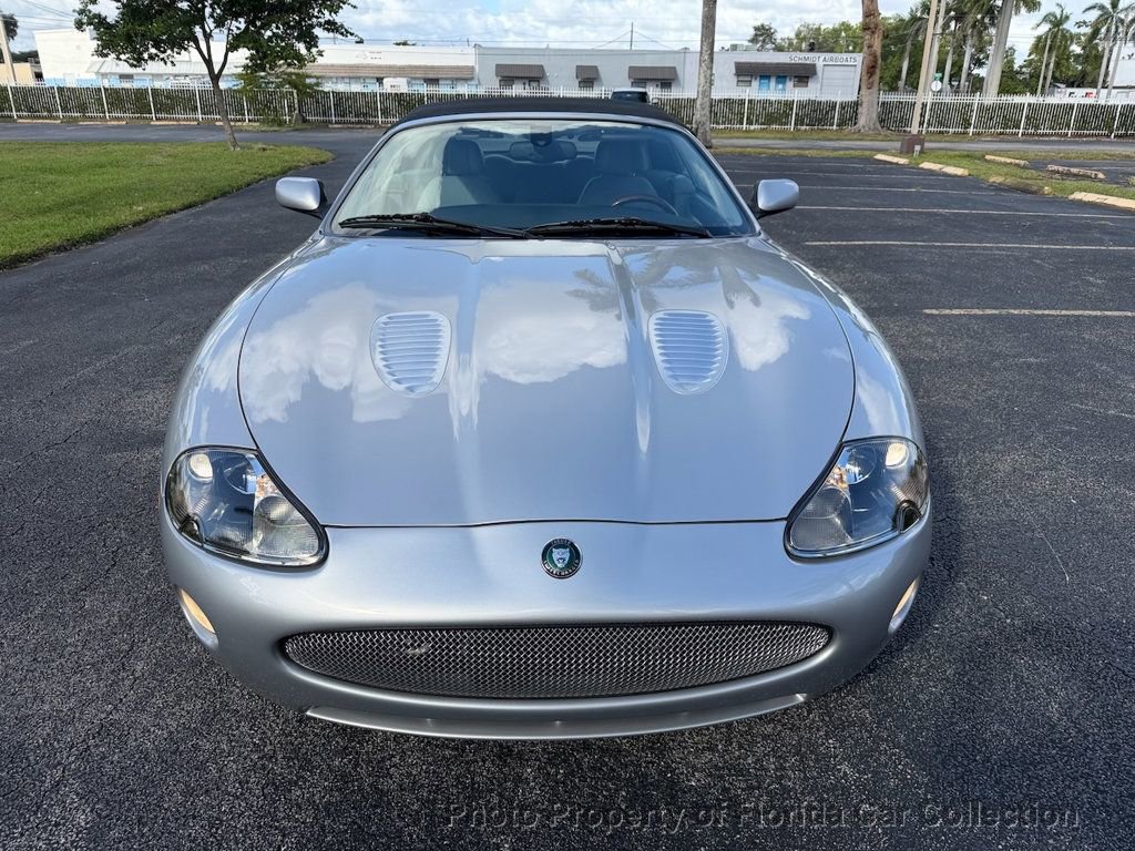 Used 2005 Jaguar XK8 Convertible image 5